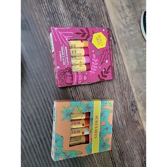 Lot Of 2 Burt's Bees Beeswax Lip Balm 4 Packs 100% Natural - Picture 1 of 5
